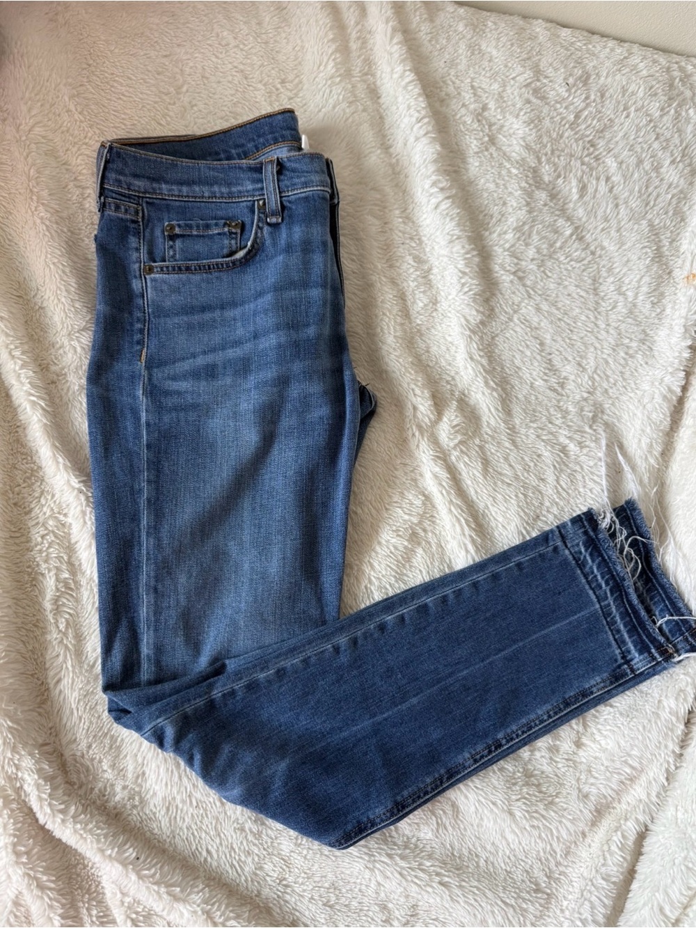 Rag & Bone blue skinny jeans size 28” waist